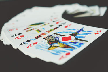jugando a las cartas